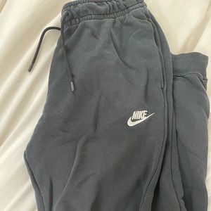 Nike joggers